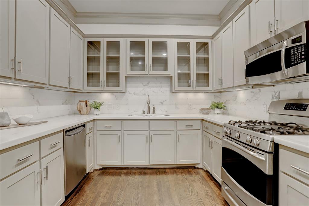4031 Bellefontaine Street # 114