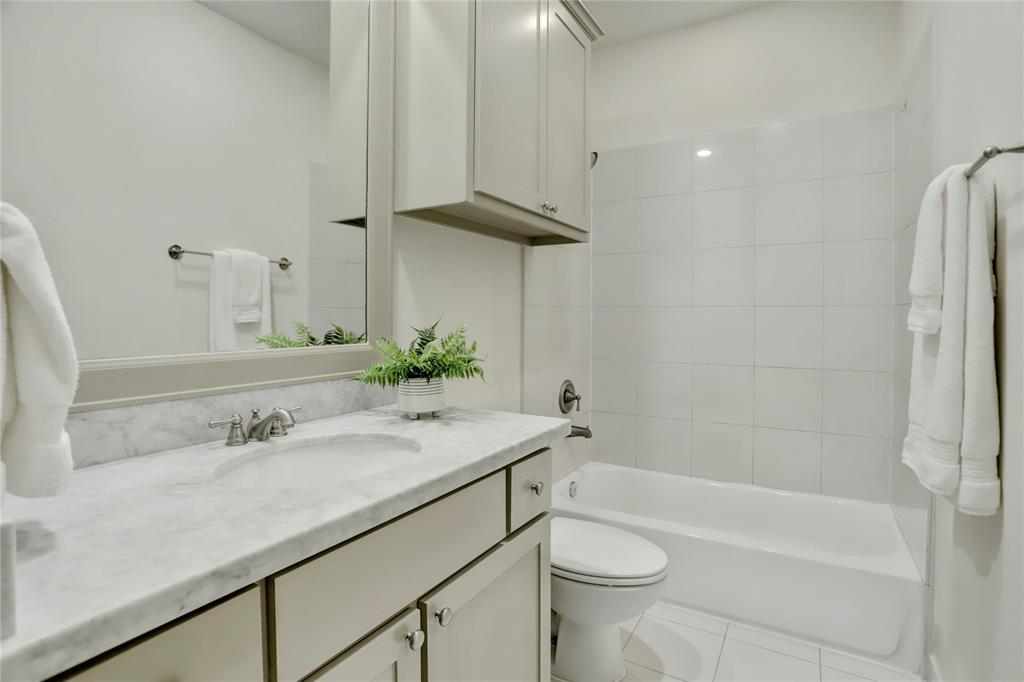 4031 Bellefontaine Street # 114