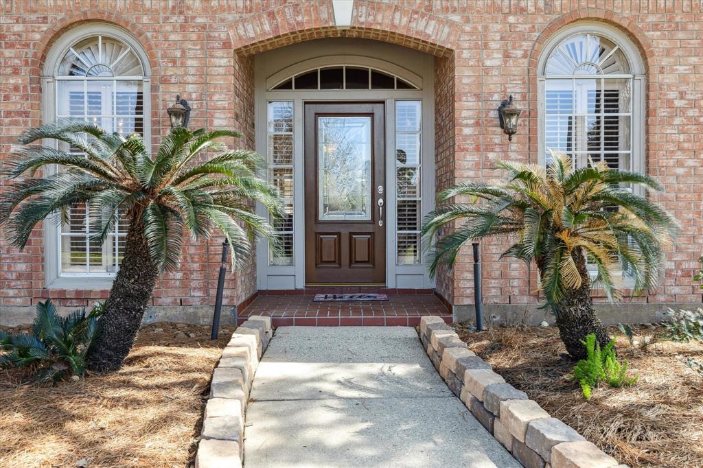 3622 Valley Chase Drive
