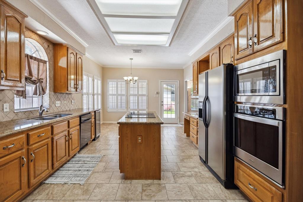 3622 Valley Chase Drive
