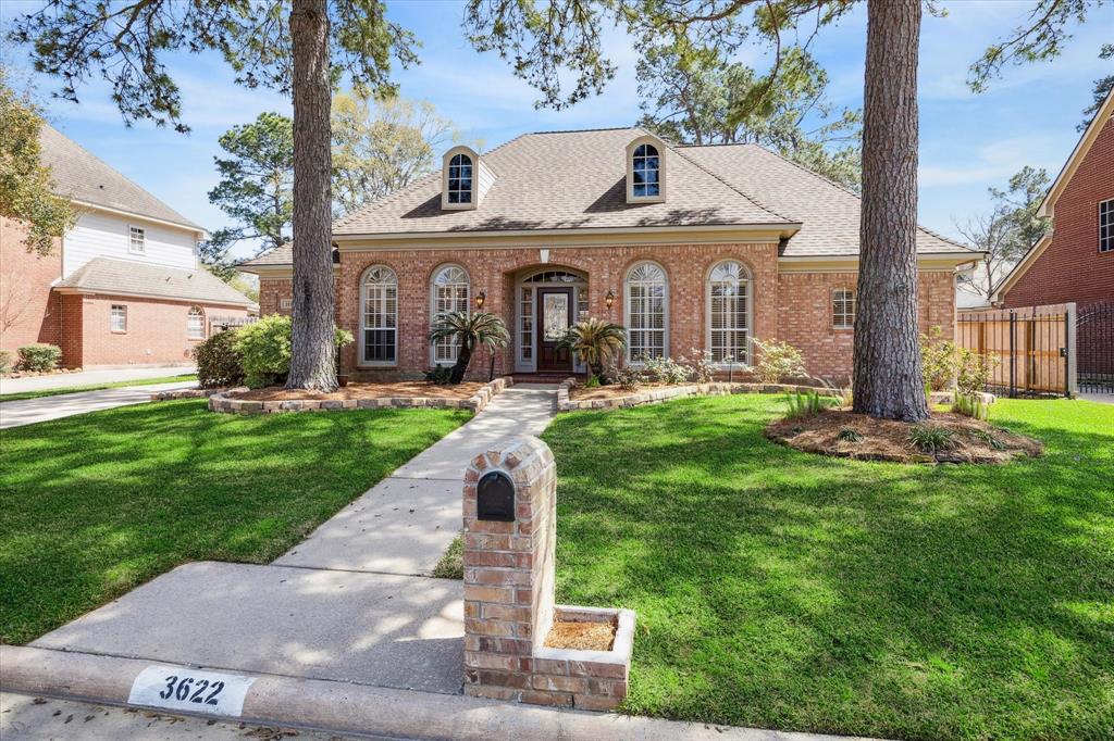 3622 Valley Chase Drive