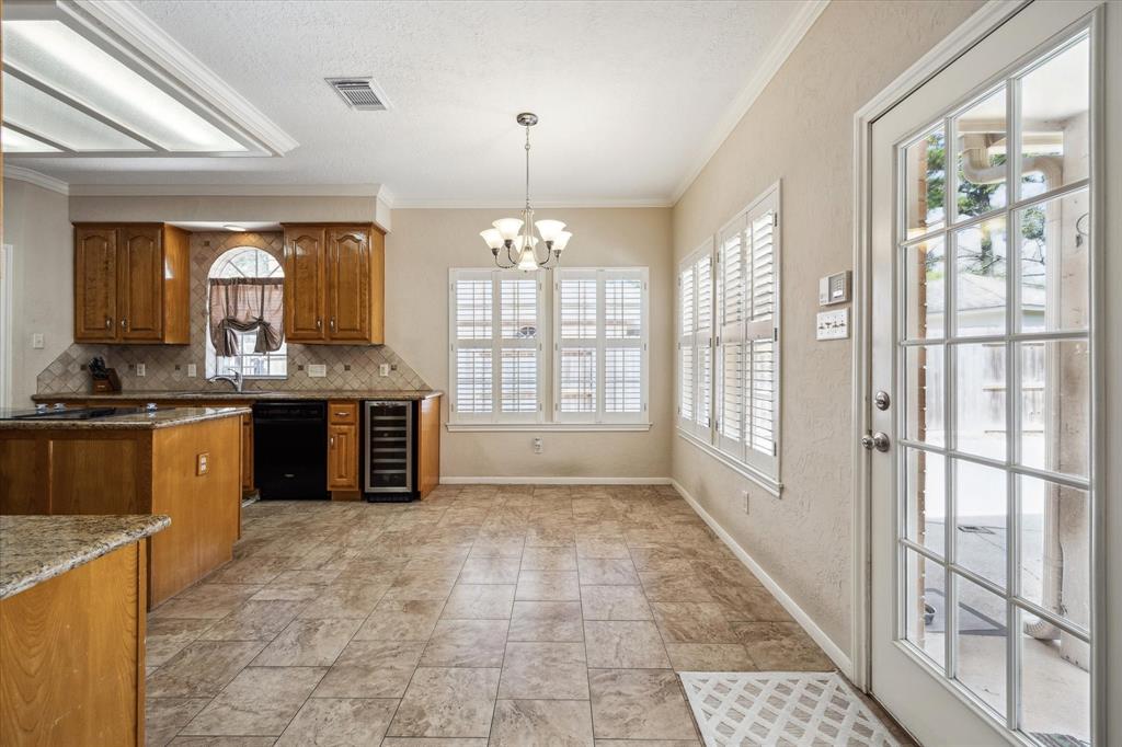 3622 Valley Chase Drive