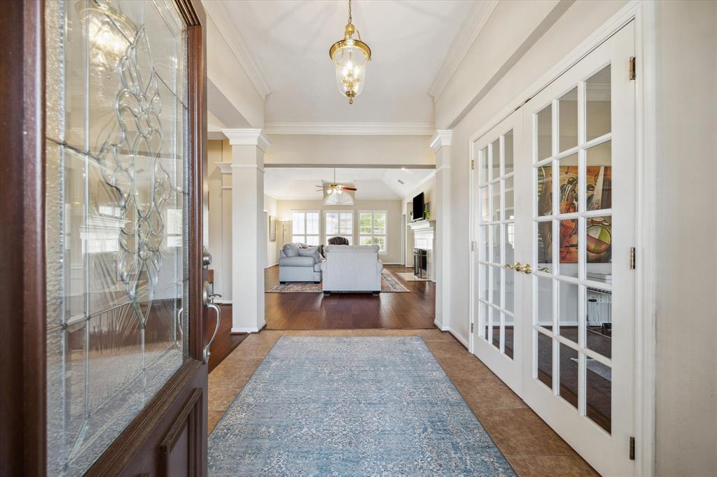 3622 Valley Chase Drive