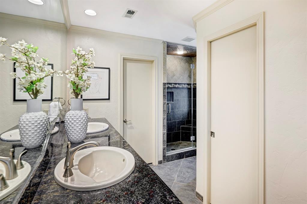 13706 Pinerock Lane