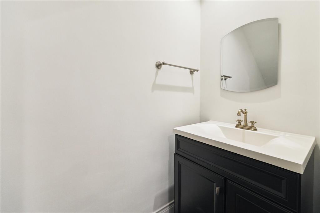 5160 Chevy Chase Drive