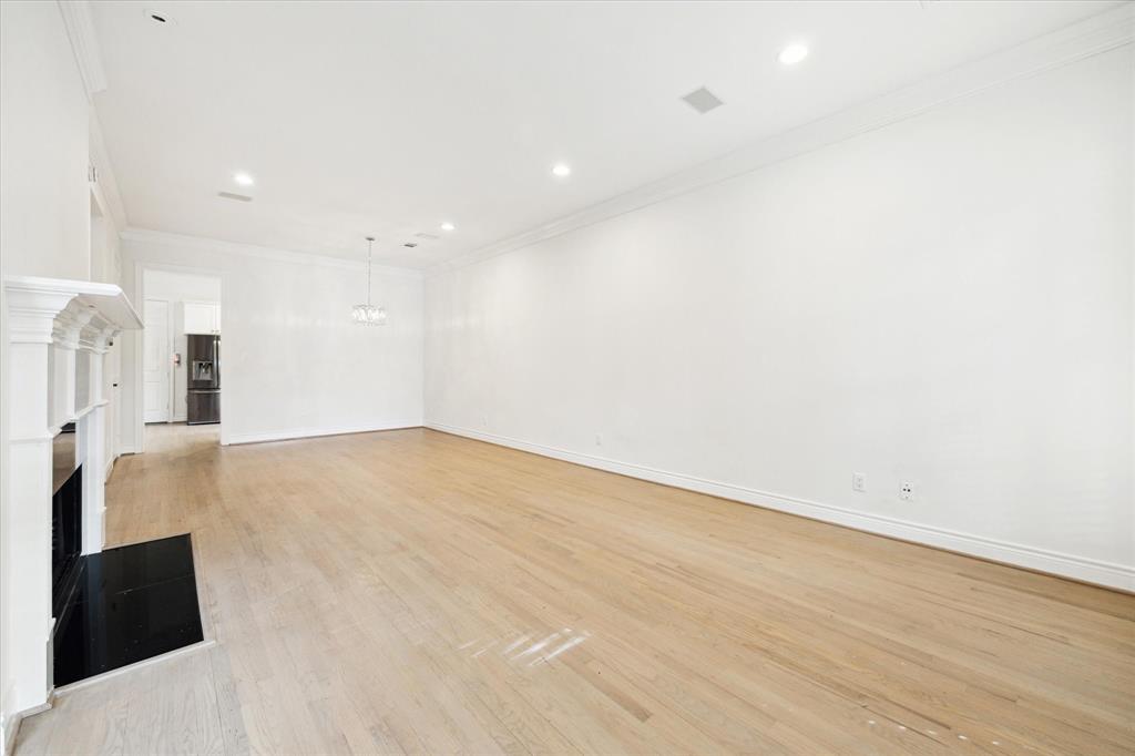 5160 Chevy Chase Drive