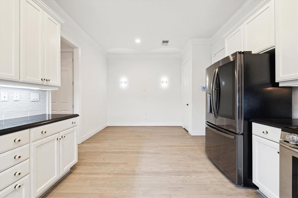 5160 Chevy Chase Drive