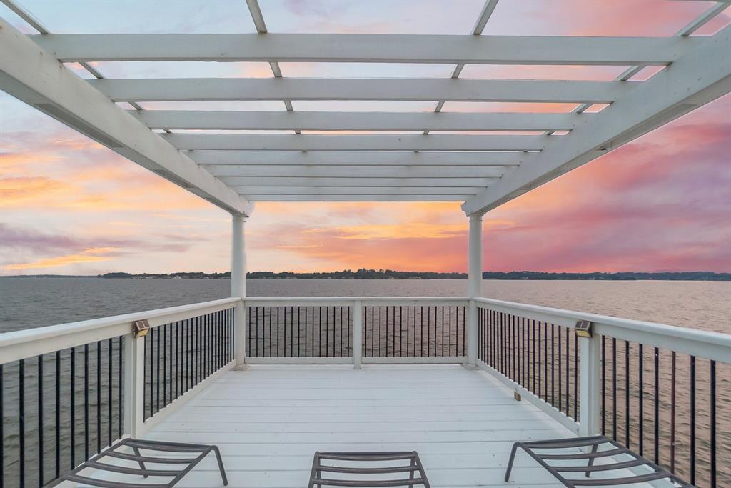 1133 River Road