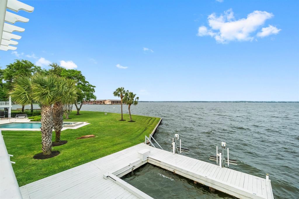 1133 River Road