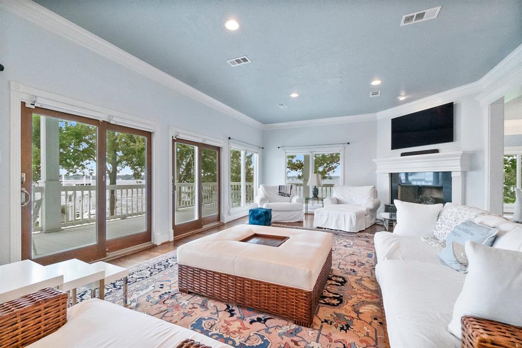 1133 River Road