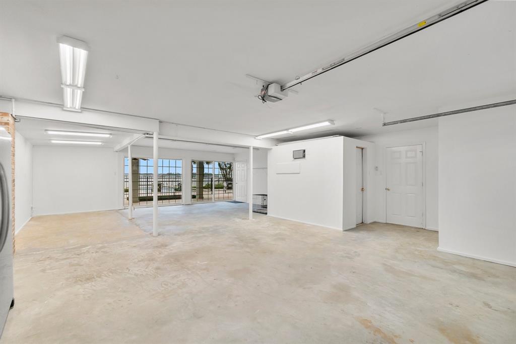 1133 River Road