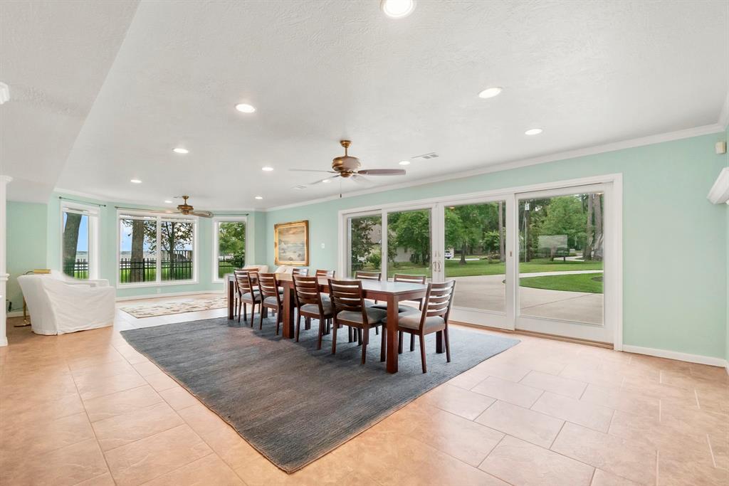 1133 River Road