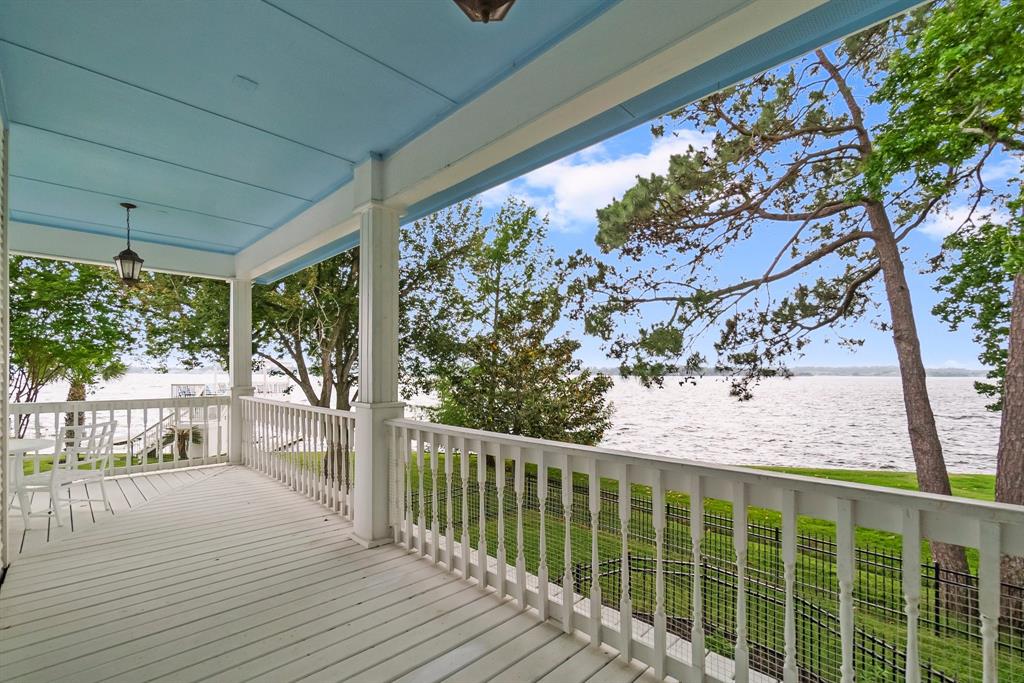 1133 River Road