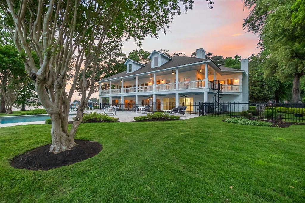 1133 River Road