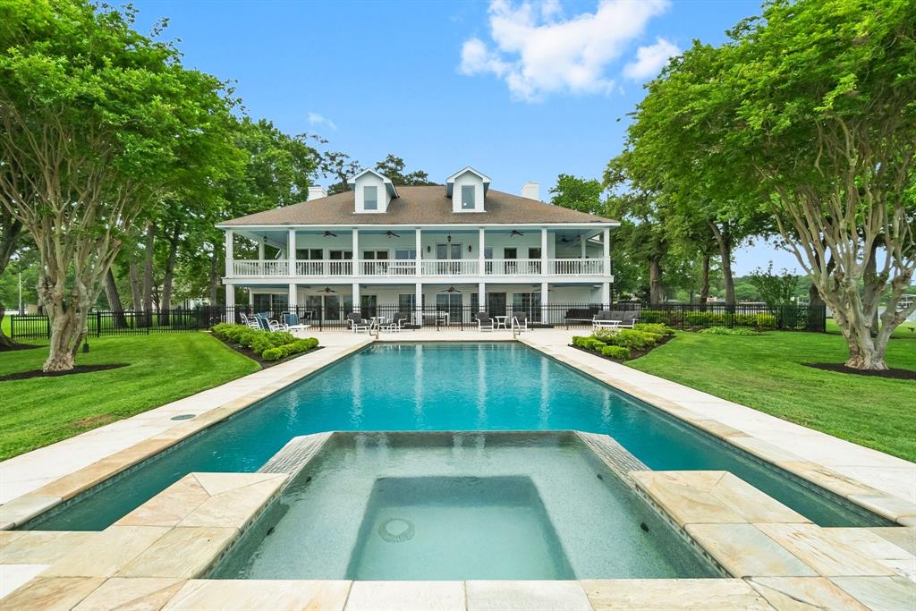 1133 River Road