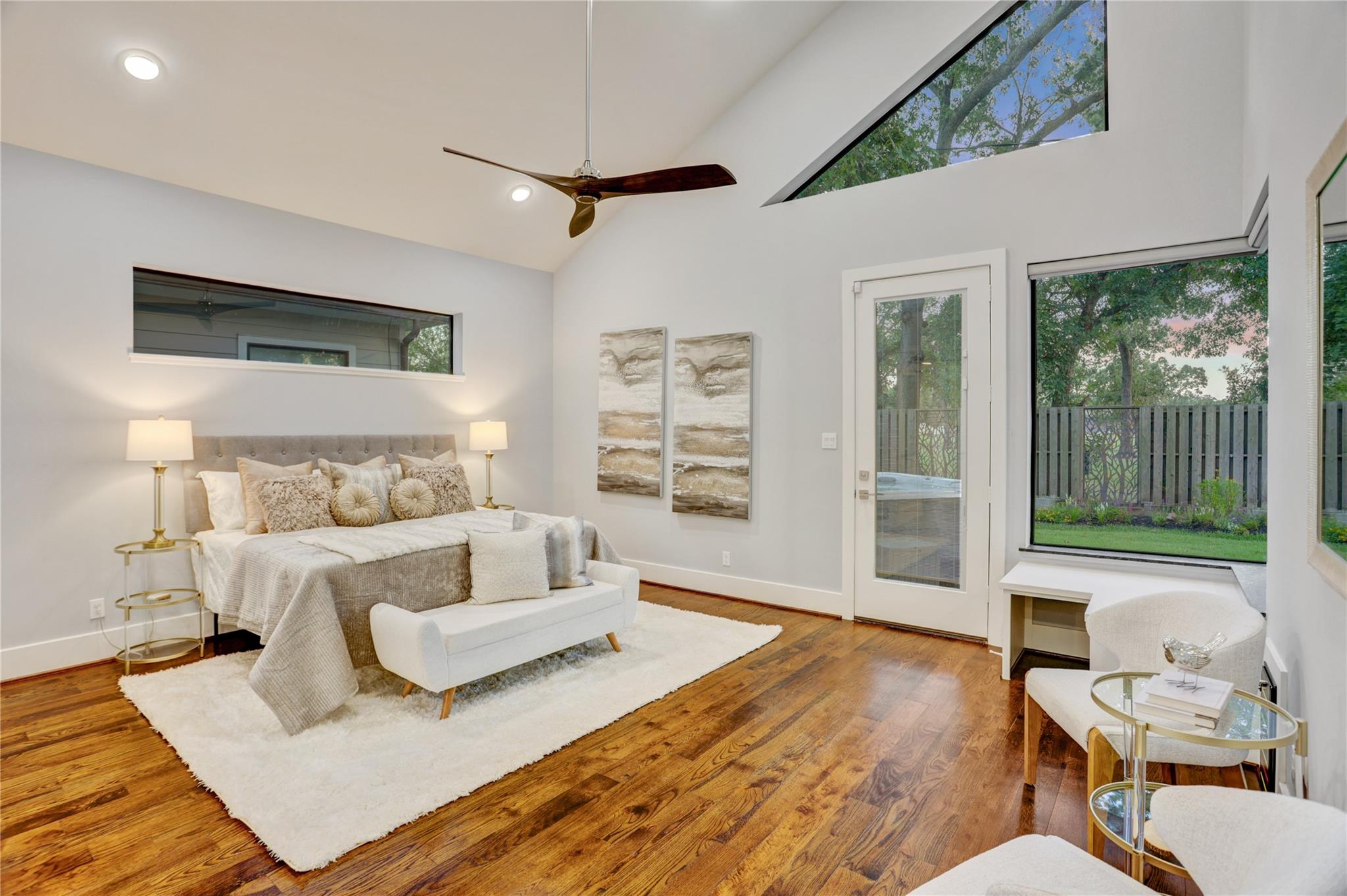 6903 Schiller Street