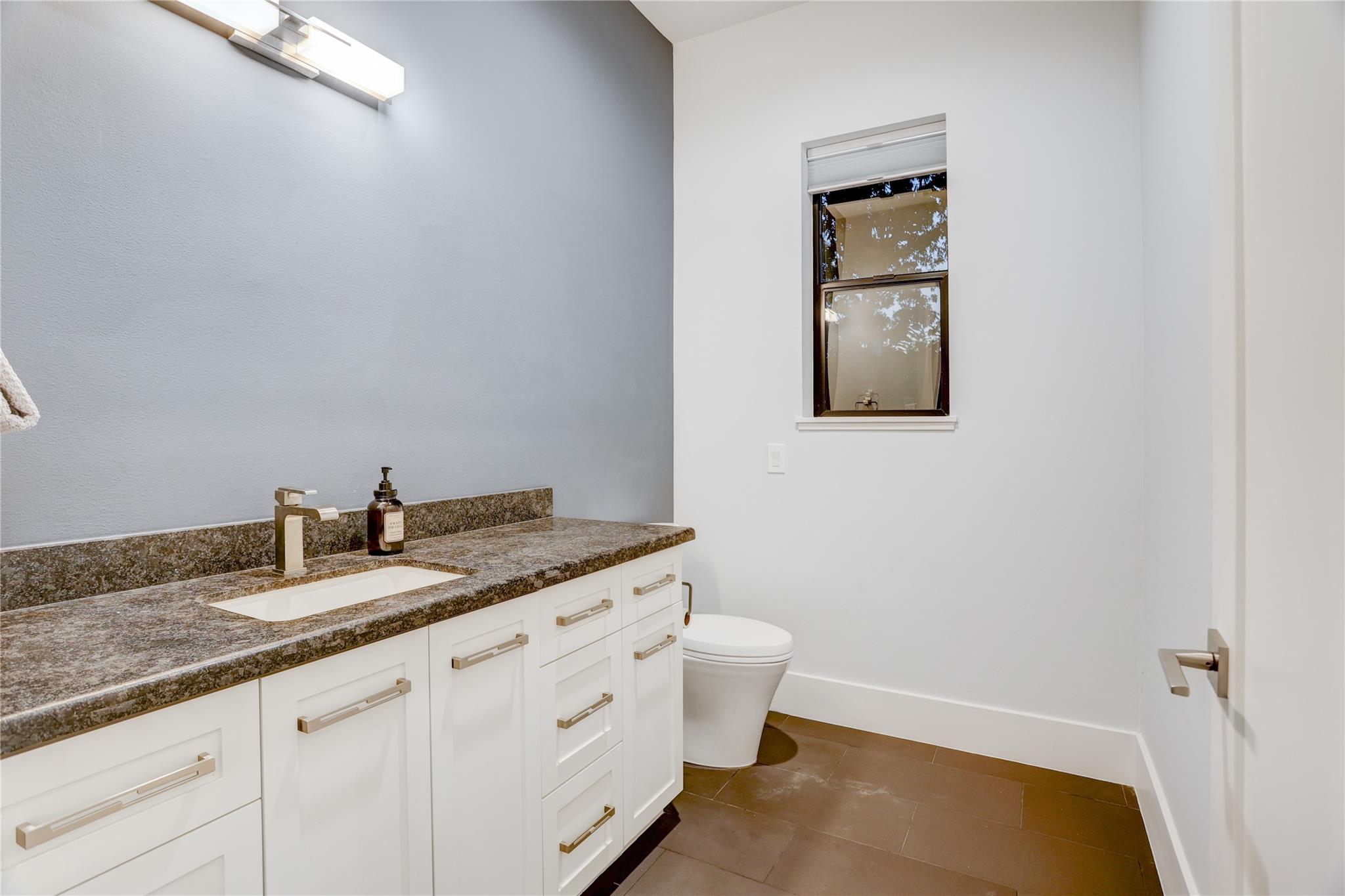 6903 Schiller Street