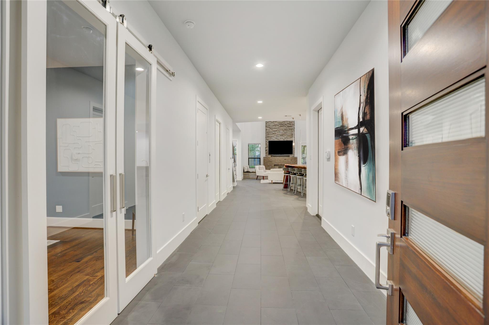 6903 Schiller Street