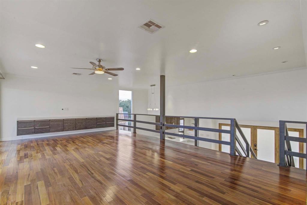 2522 Baycrest Drive