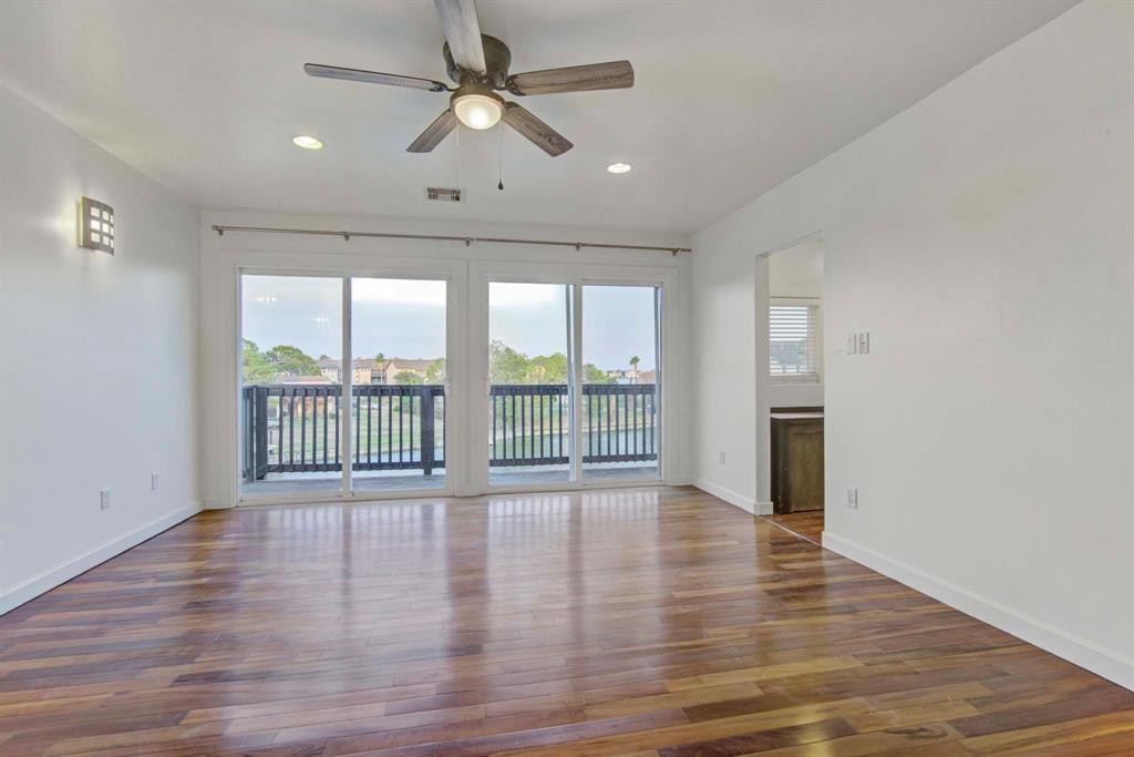 2522 Baycrest Drive