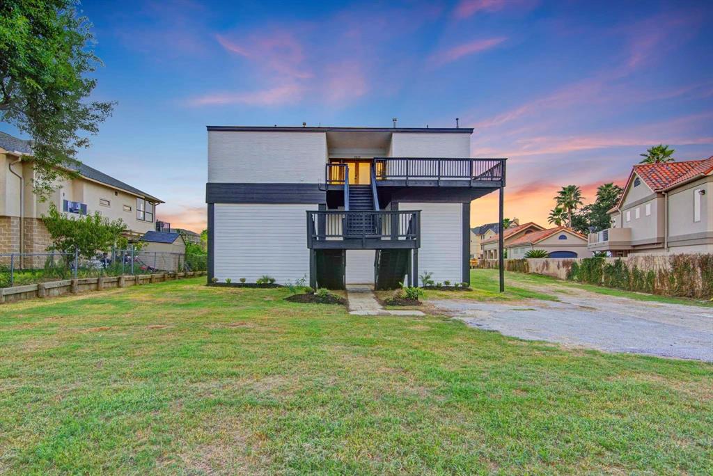2522 Baycrest Drive