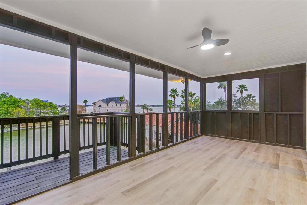 2522 Baycrest Drive