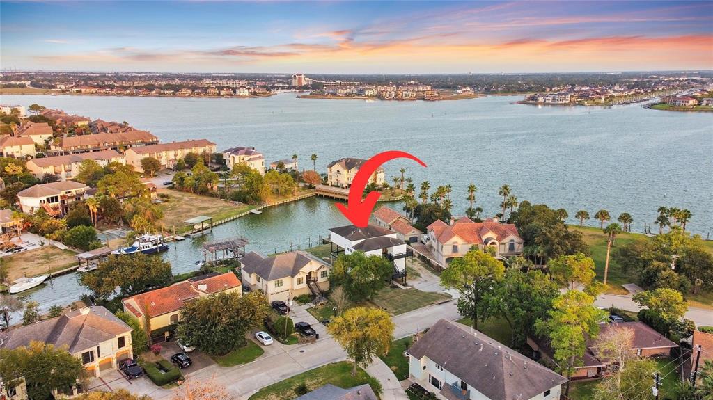 2522 Baycrest Drive