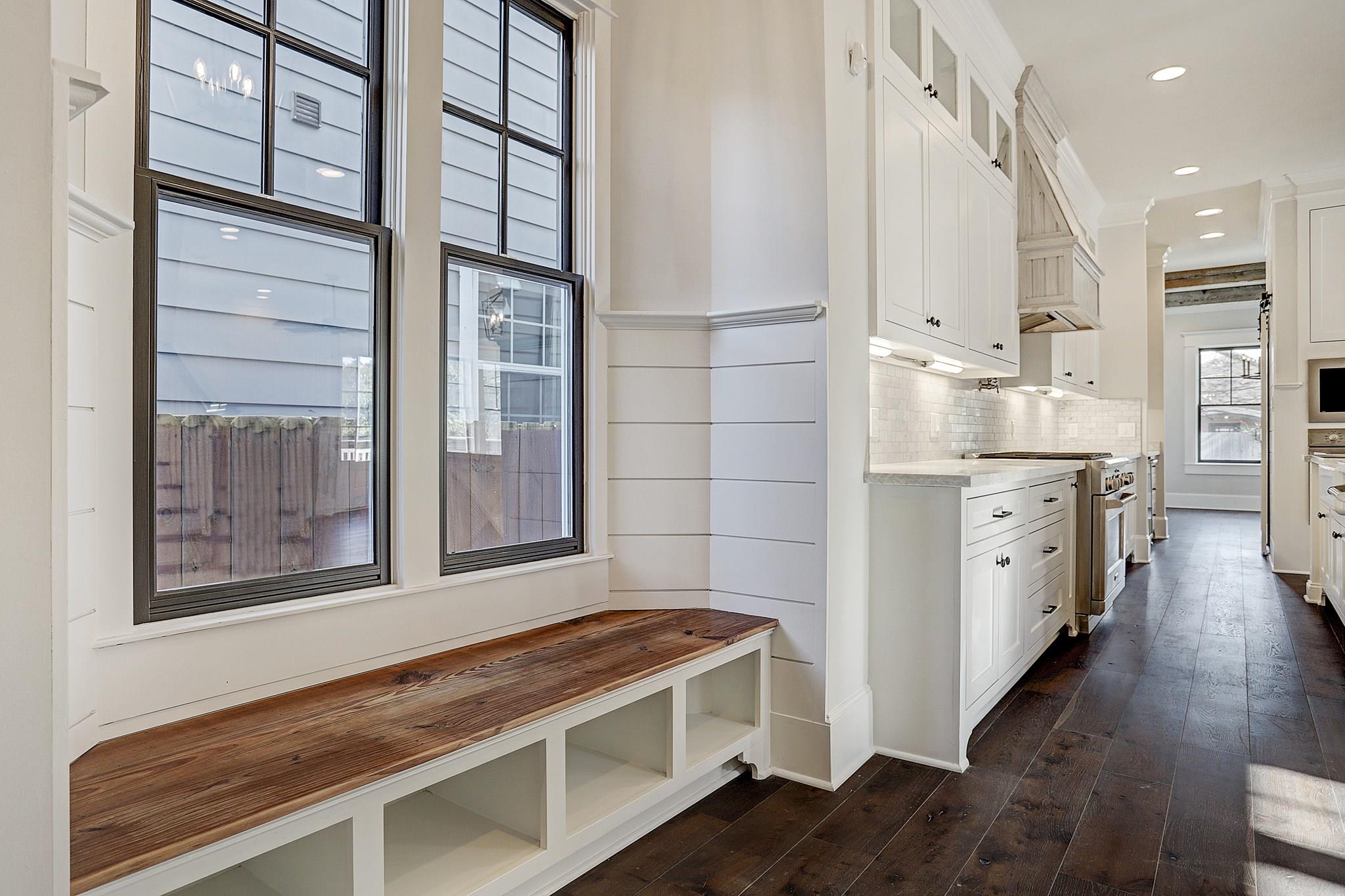 1901 Bradshaw Street