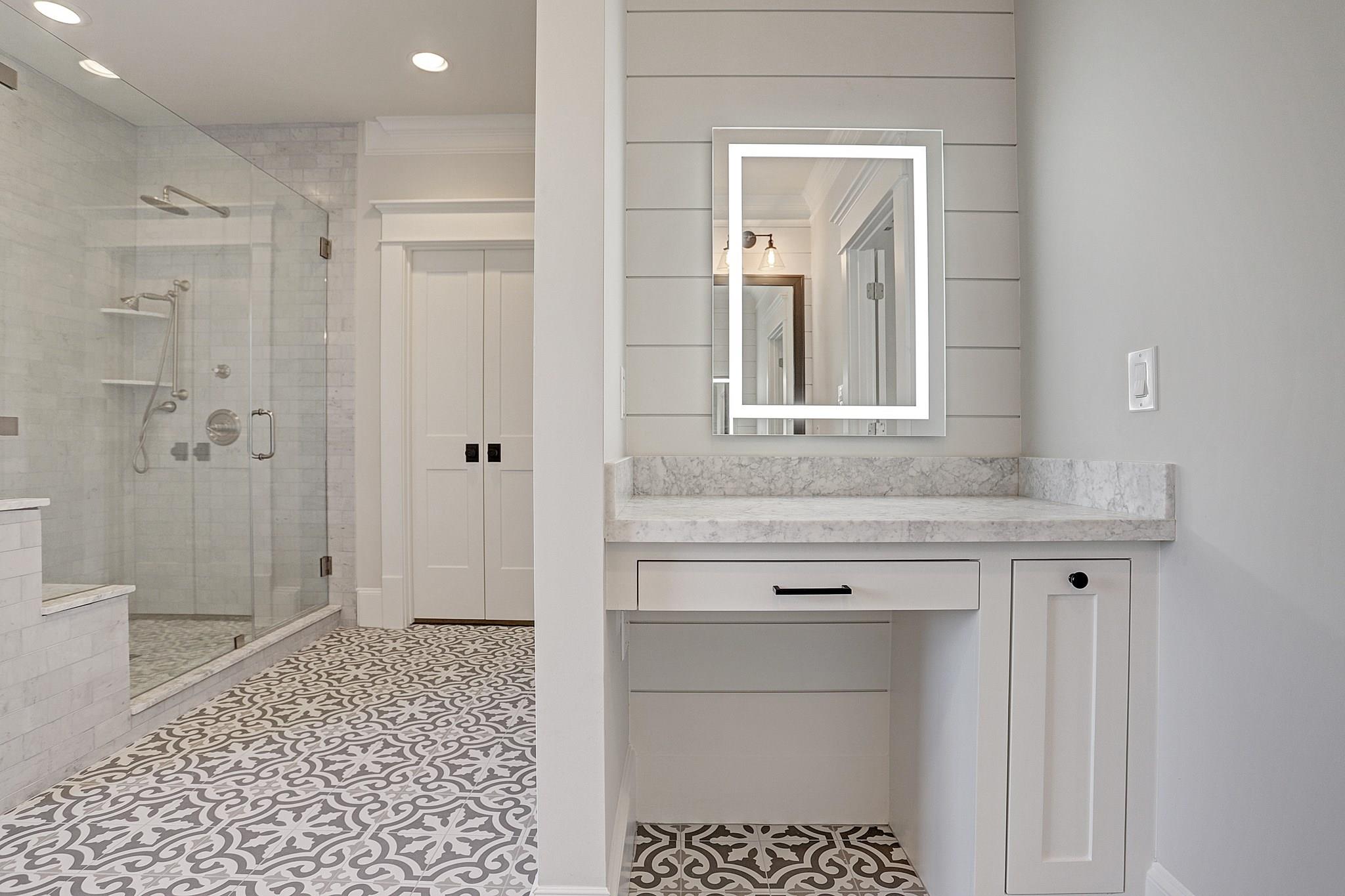 1901 Bradshaw Street