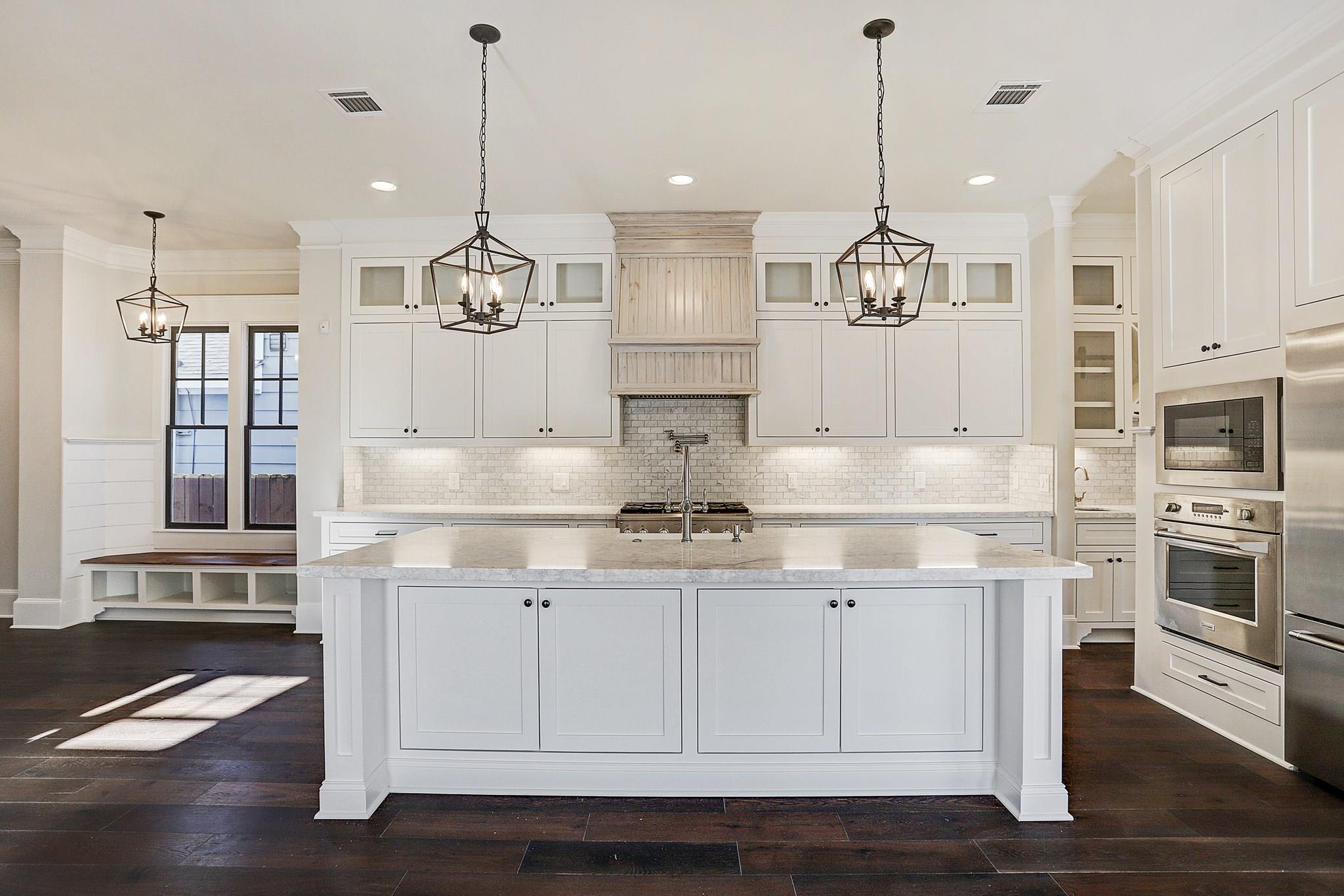 1901 Bradshaw Street