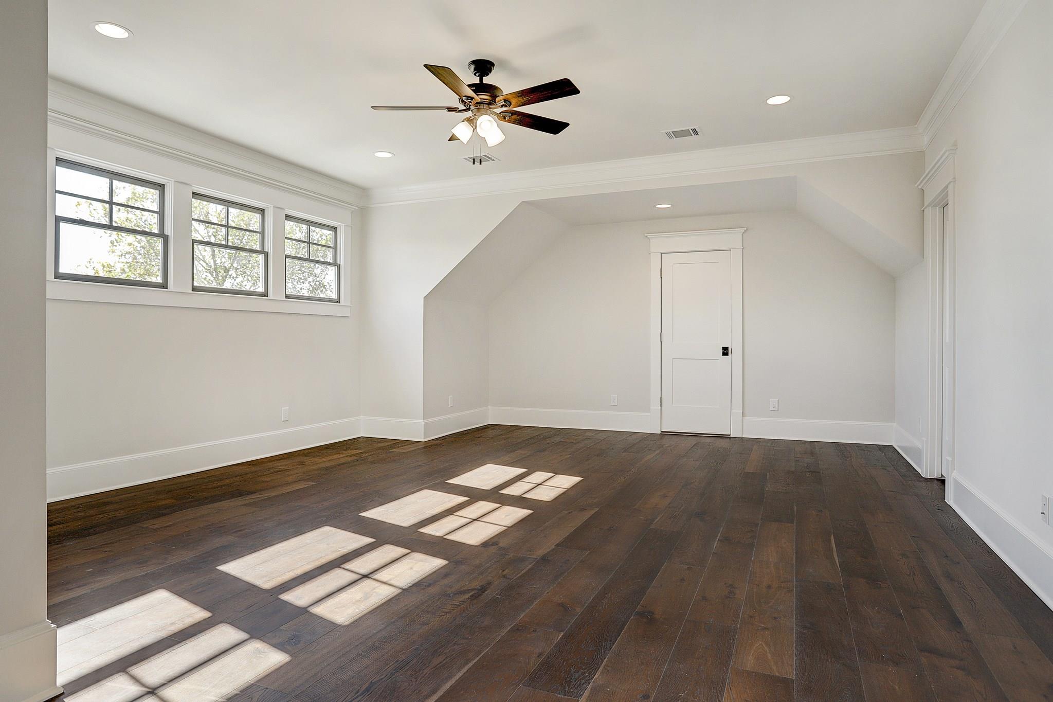 1901 Bradshaw Street