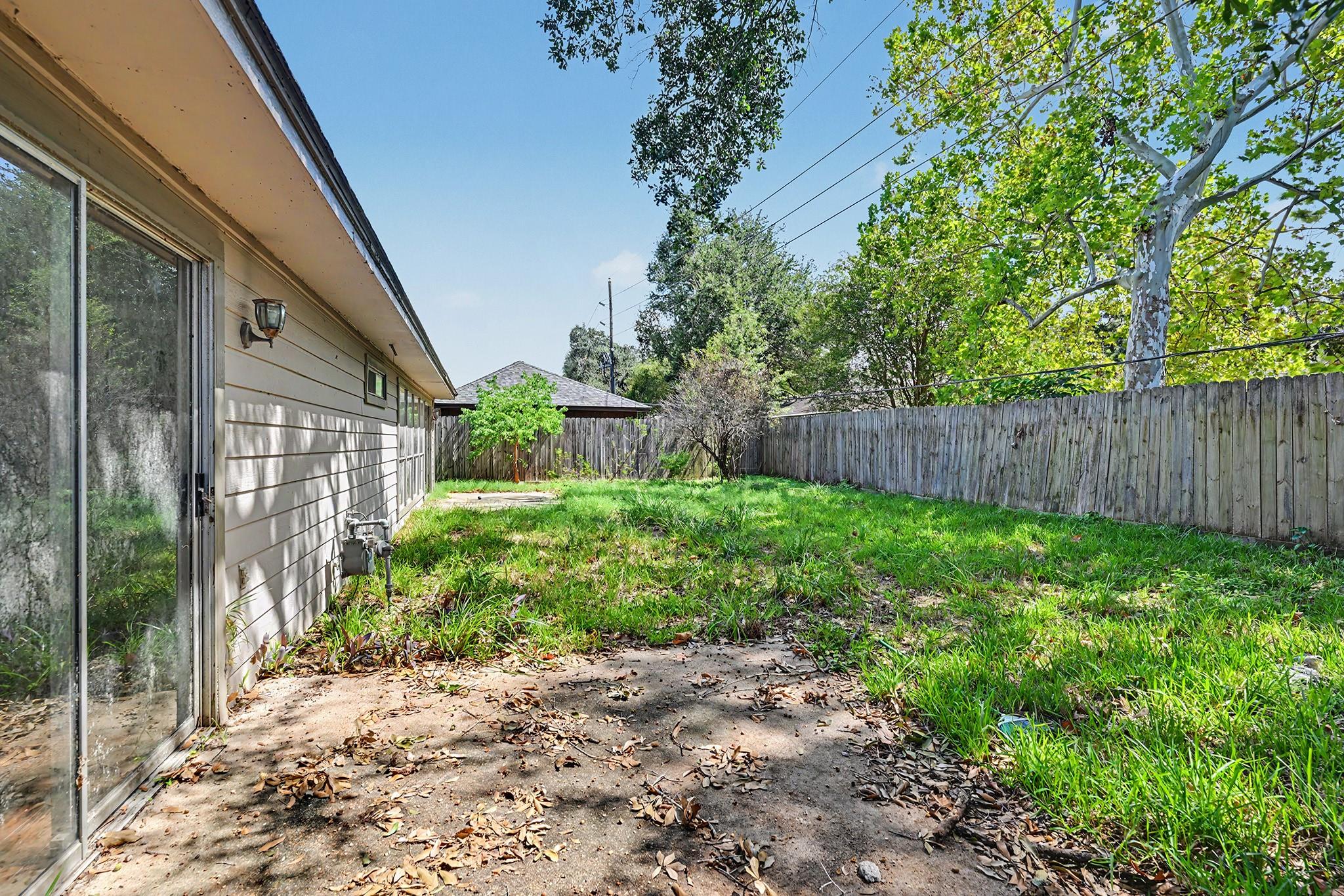 22527 Indian Ridge Drive