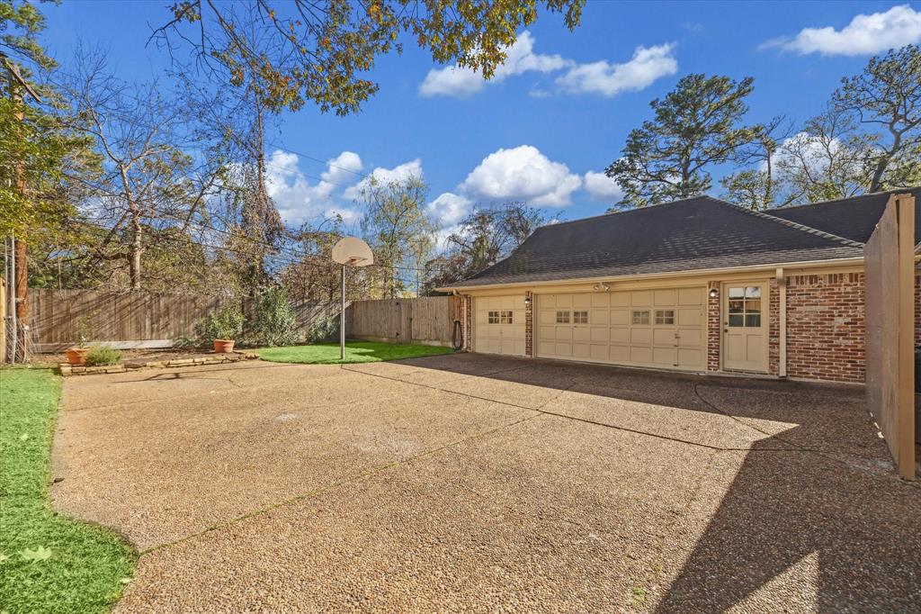 10806 Timberglen Drive