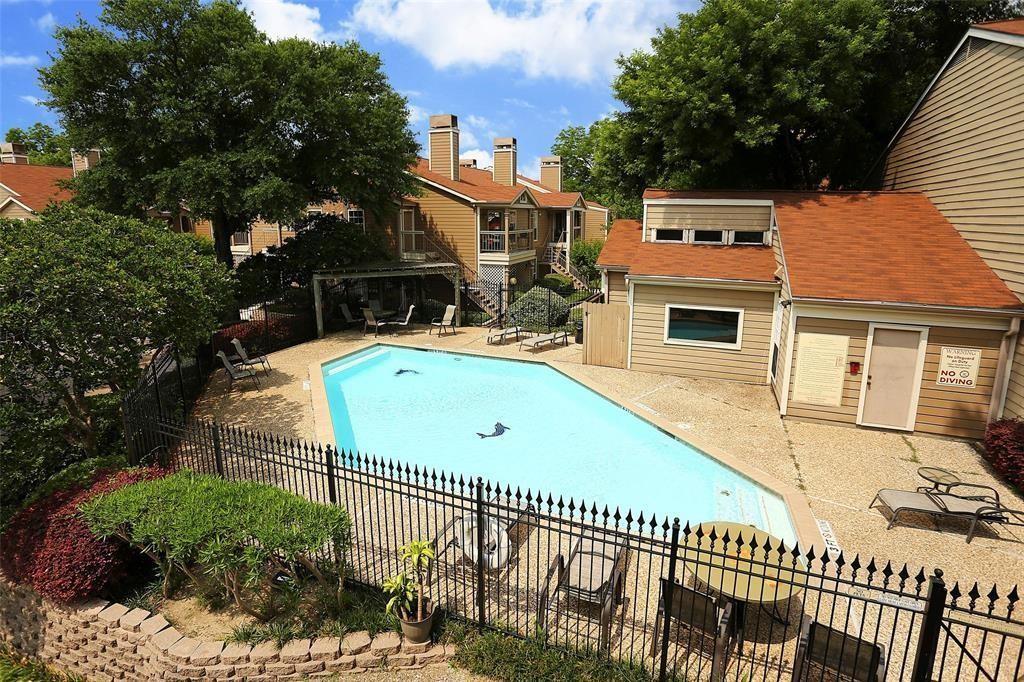 1860 White Oak Drive # 387