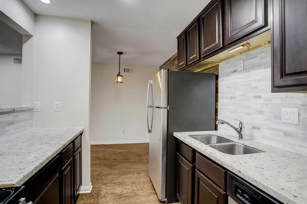 1860 White Oak Drive # 387