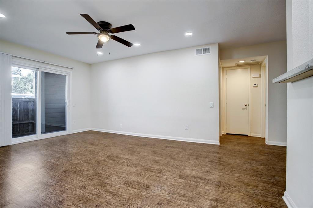 1860 White Oak Drive # 387