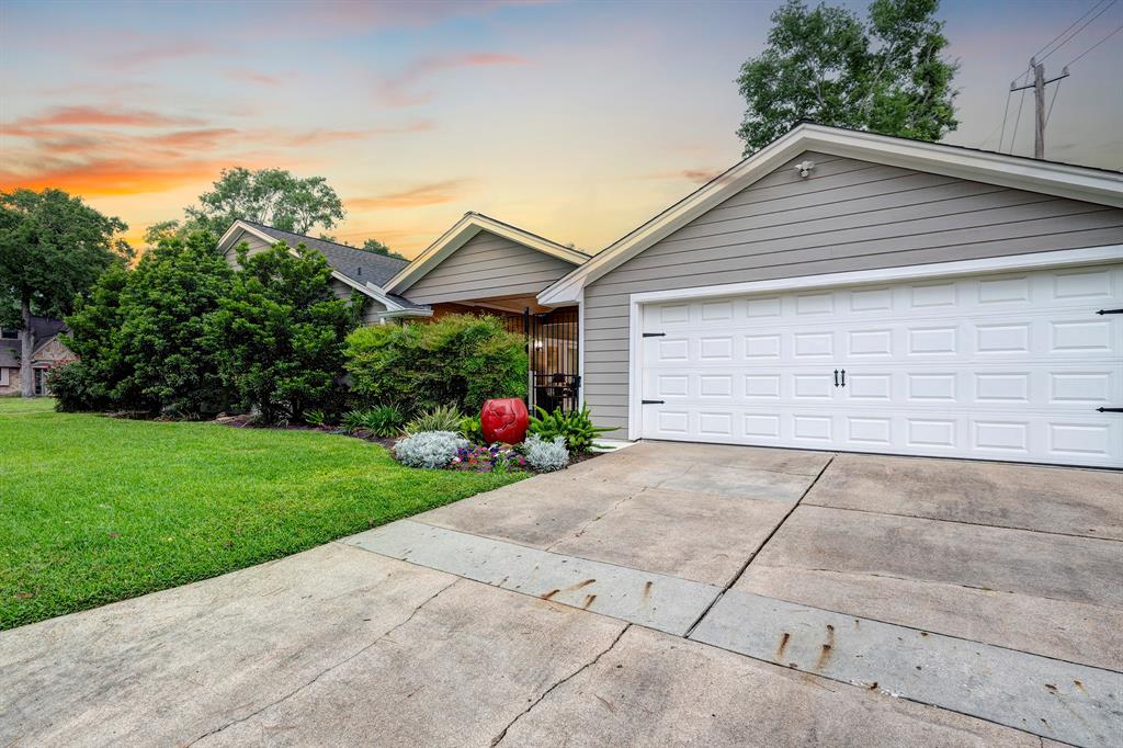 4402 Deer Lodge Drive