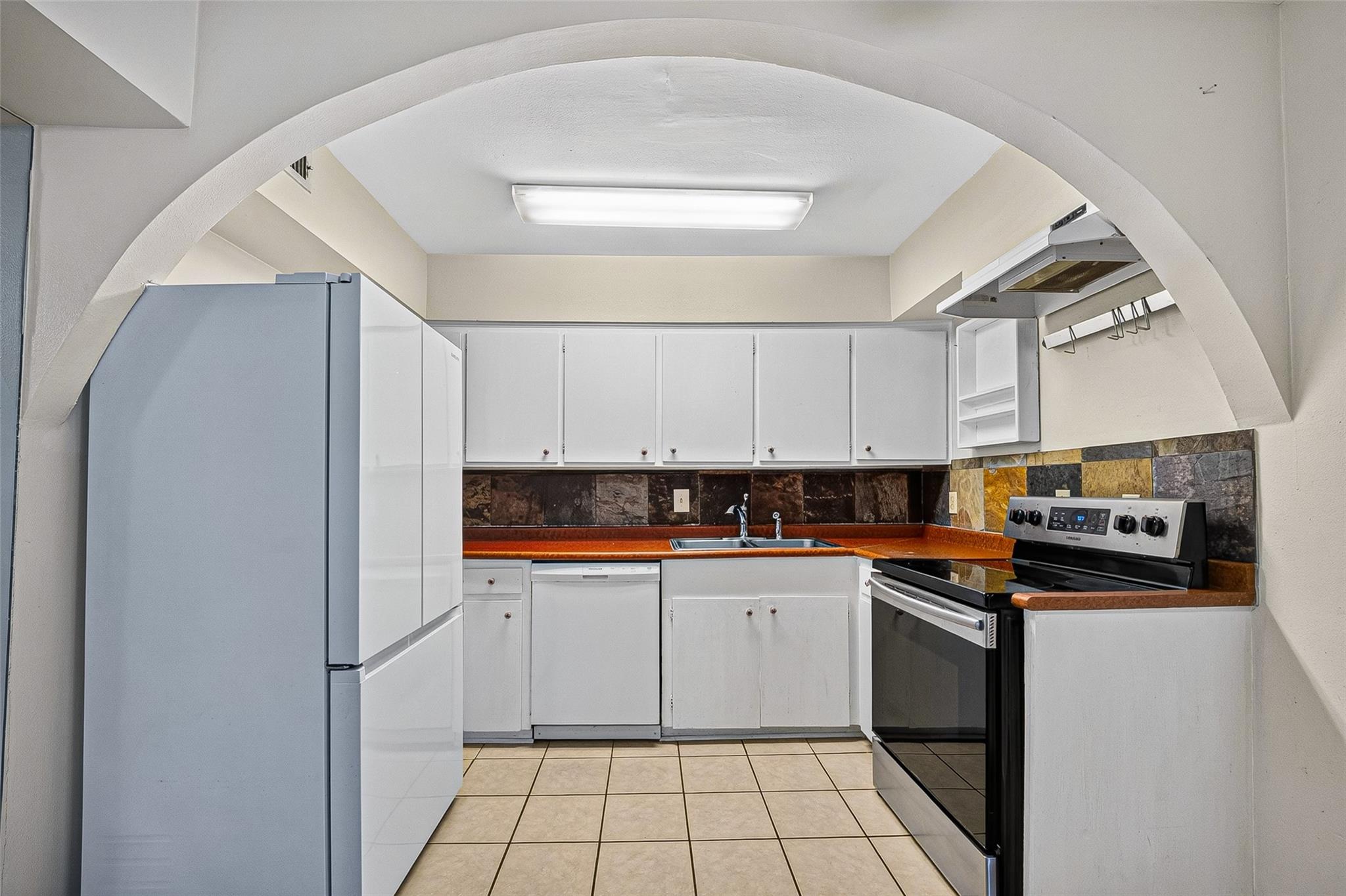 3930 W Alabama Street # 8