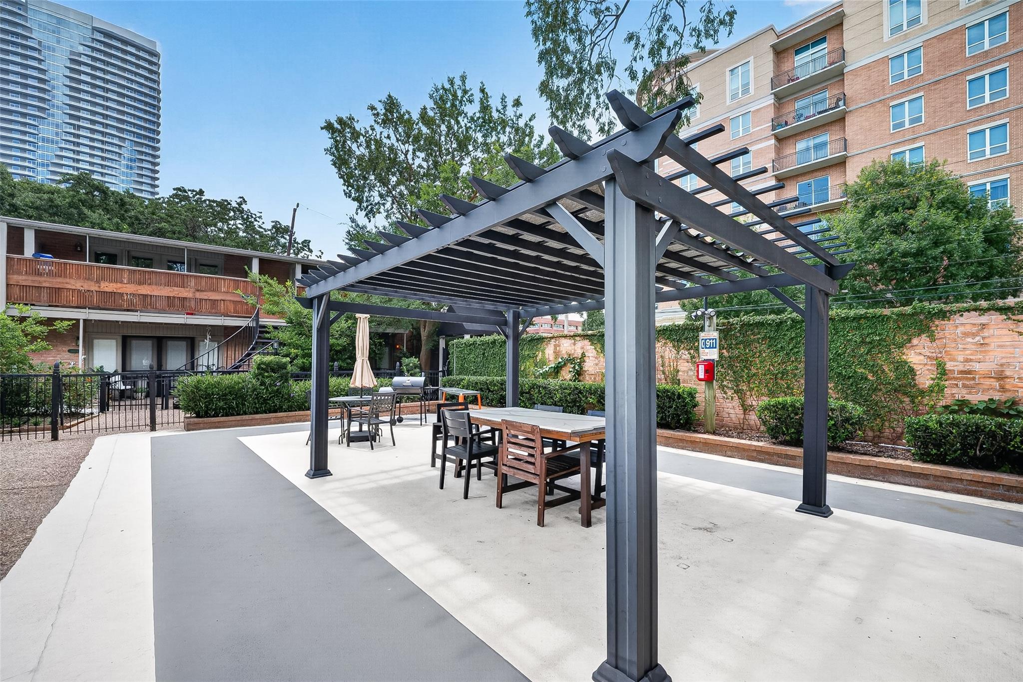 3930 W Alabama Street # 8