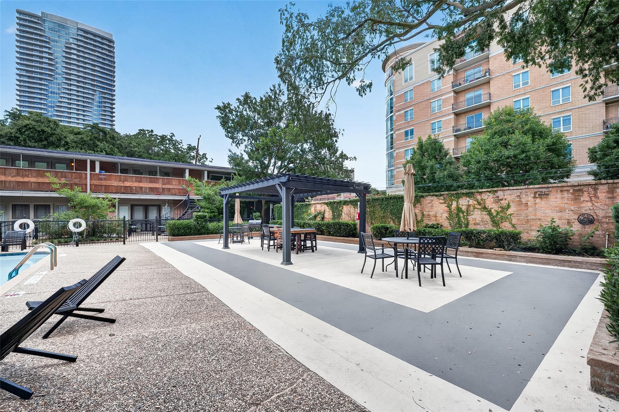 3930 W Alabama Street # 8