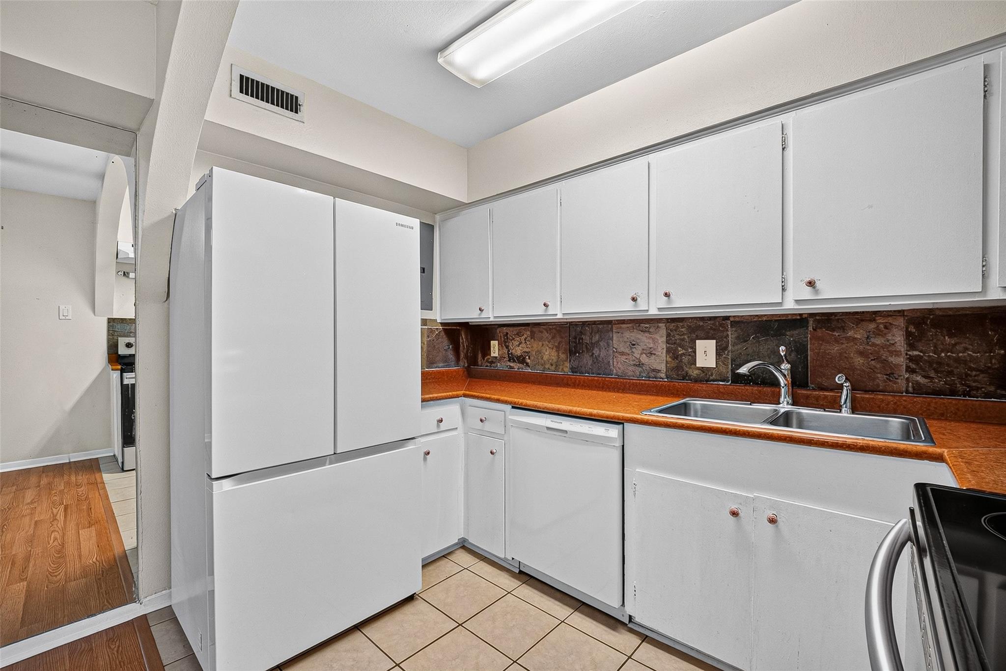 3930 W Alabama Street # 8