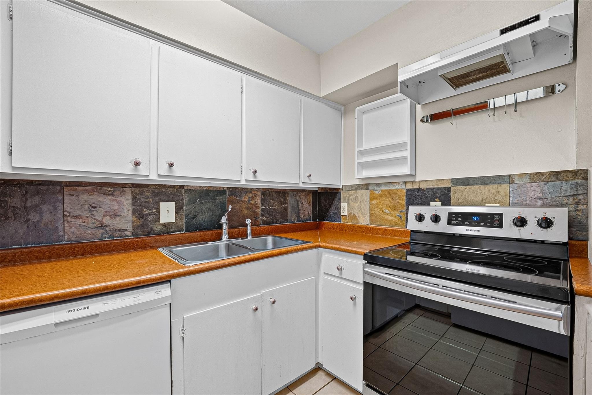 3930 W Alabama Street # 8
