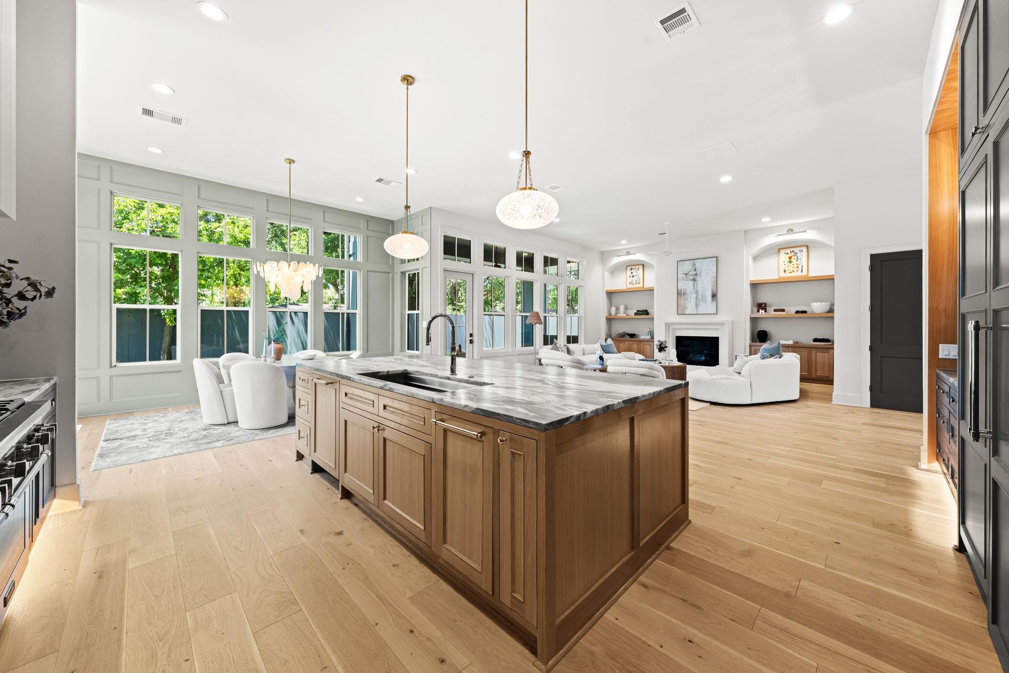 1414 Chamboard Lane