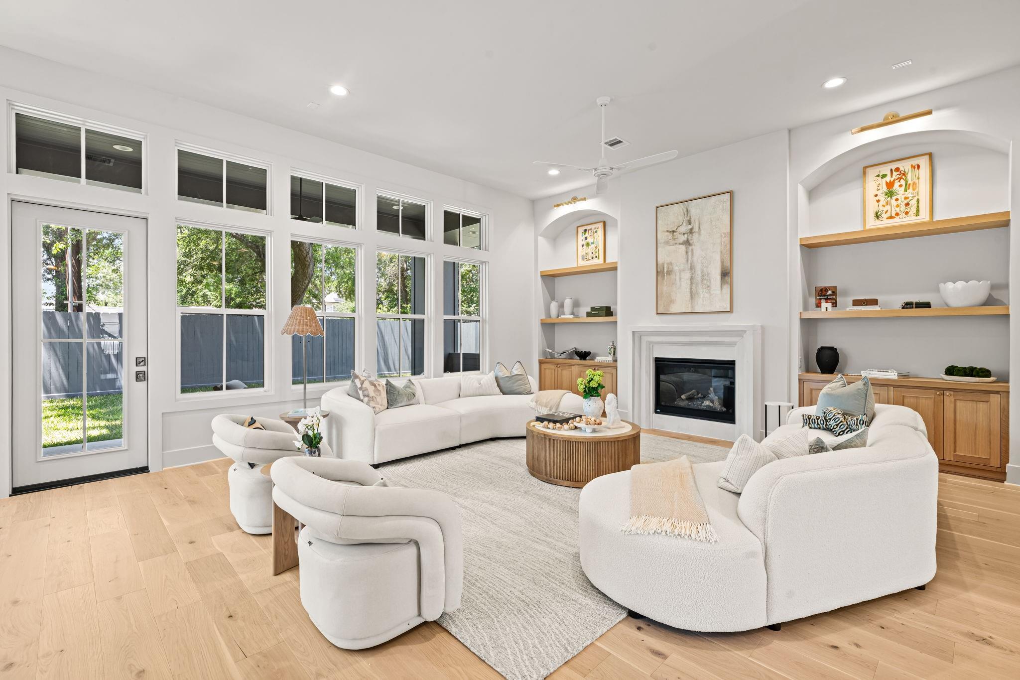 1414 Chamboard Lane
