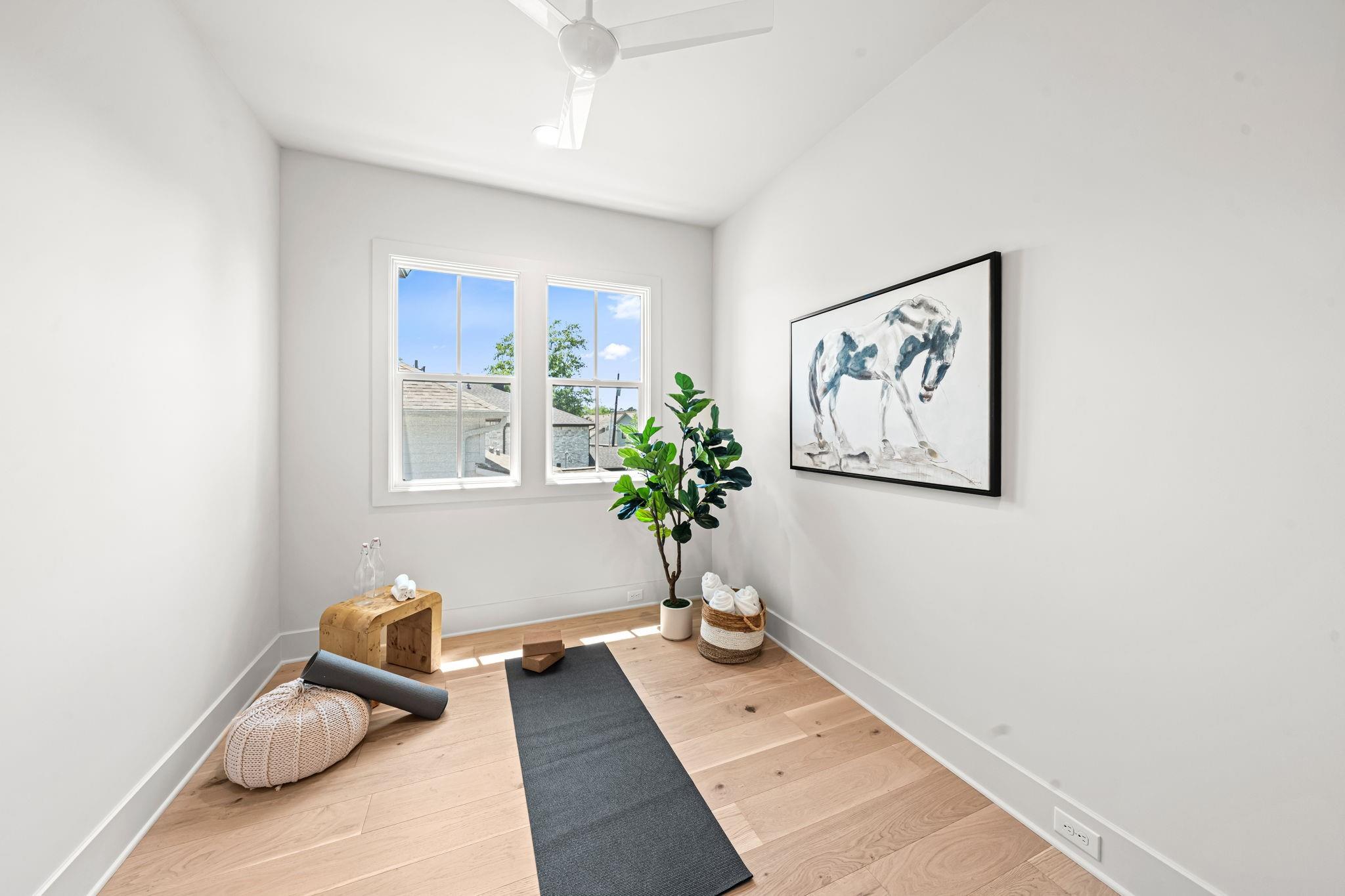 1414 Chamboard Lane