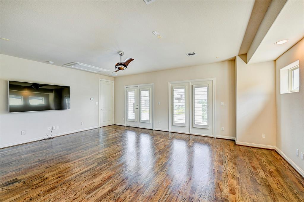 10920 Wrenwood Manor