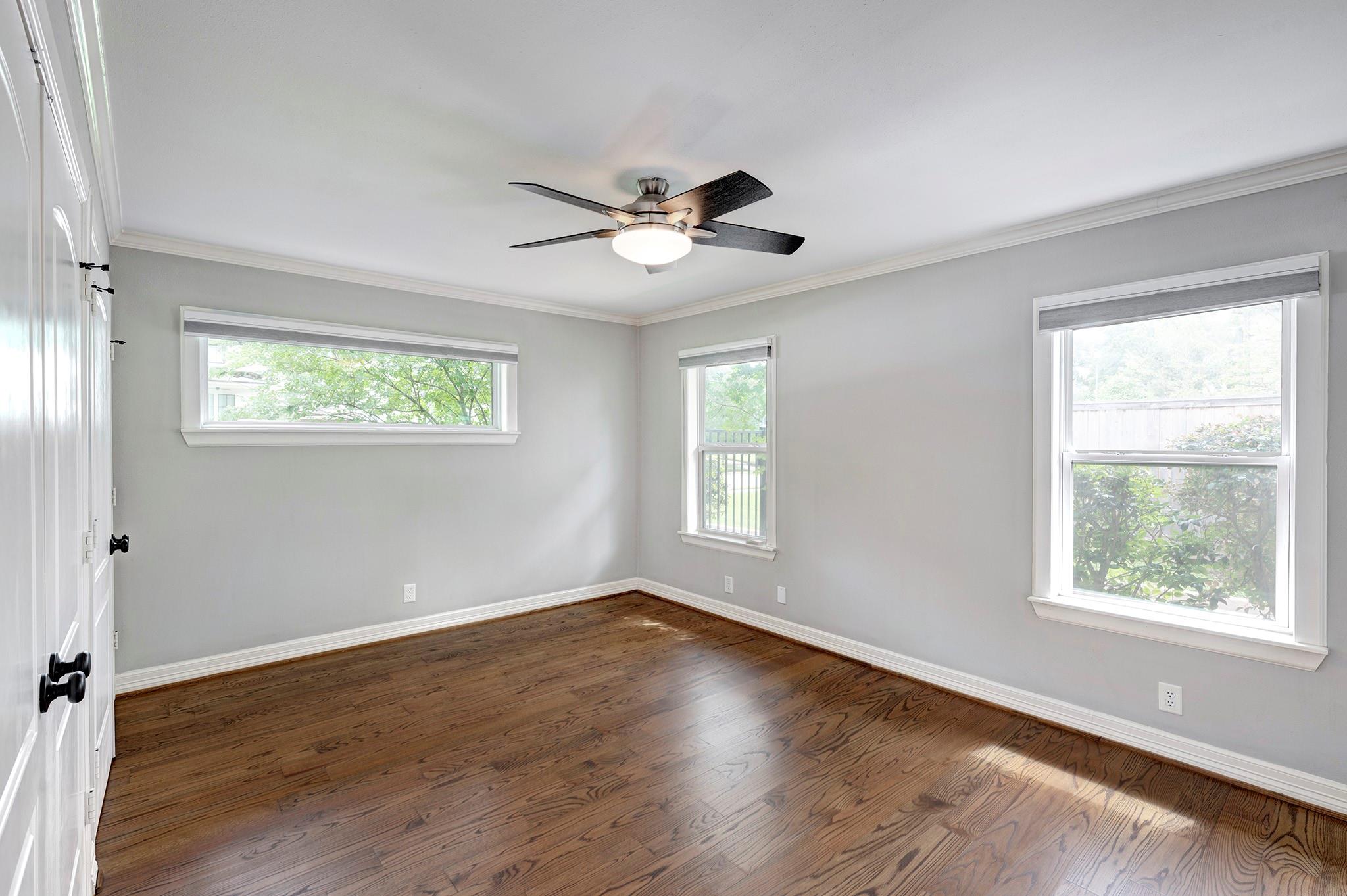 6107 Queenswood Lane