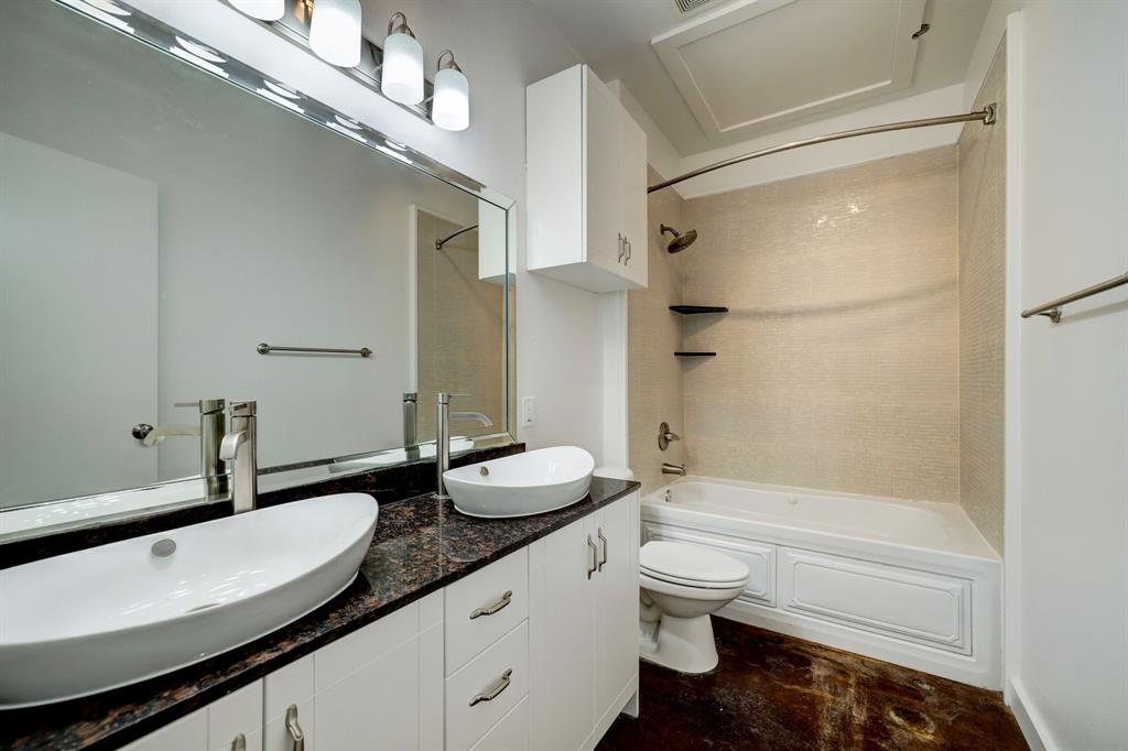 2205 Mckinney Street # 513