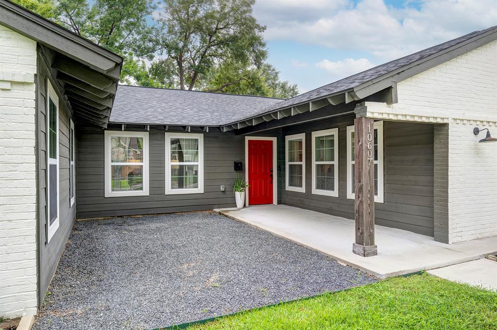 10607 Deerwood Road