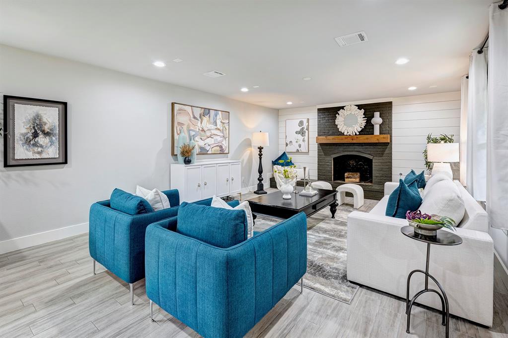 10607 Deerwood Road